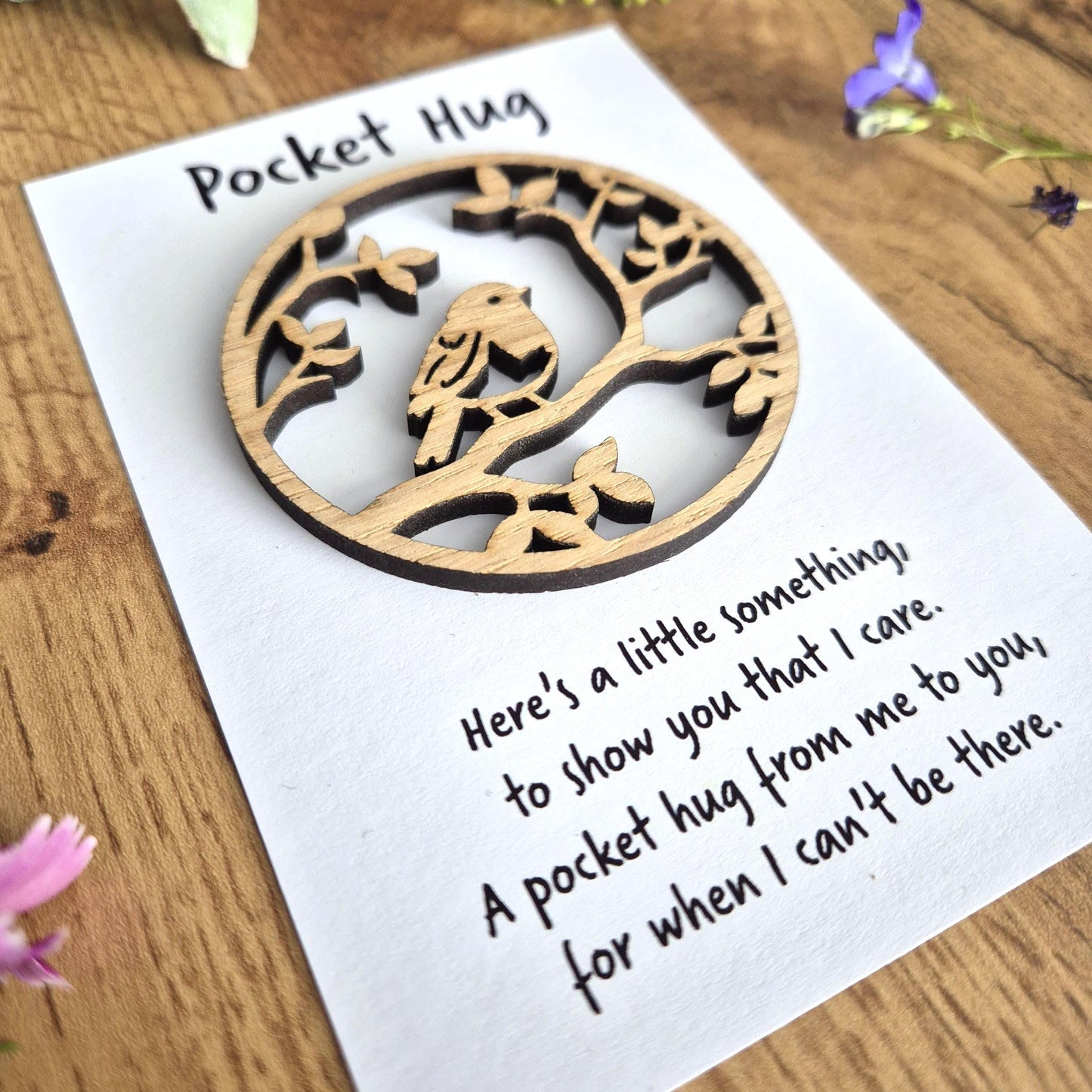 Small pocket hug featuring a robin design, symbolizing love and remembrance